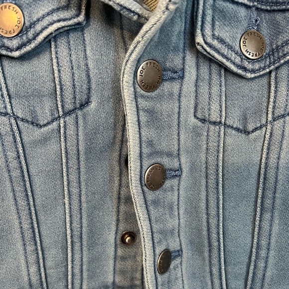 🔆Joe Fresh Jean Jacket Size 6-12 Months - Picture 3 of 4